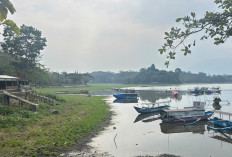 Kemarau Panjang Pengunjung Situ Gede Anjlok Hingga 80 Persen