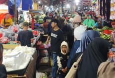 Tradisi Belanja Jelang Ramadan, Pasar Cikurubuk Padat Pembeli dan Harga Merangkak Naik