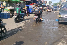Pengunjung Pasar Cikurubuk Anjlok 70 Persen, Pedagang Desak Pemkot Tasikmalaya Lakukan Penataan Infrastruktur
