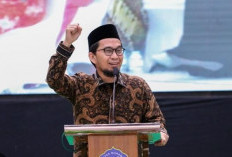 Ustadz Adi Hidayat Ungkap Hikmah Terbesar Ramadan: Mengembalikan Misi Istimewa Penciptaan Manusia