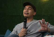 Kenapa Harus Cash? Alasan Raditya Dika Menghindari Debit dan Utang Demi Kebebasan Finansial