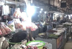 Jelang Lebaran Pedagang Pasar Banjar Keluhkan Sepi Pembeli, Terpuruk di Tengah Gempuran Pasar Daring