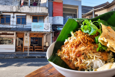 Dari Era Kolonial hingga Kini, Pecel Oranye Tetap Bertahan di Tengah Kuliner Tasikmalaya
