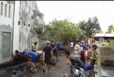Musim Hujan Kembali Tiba, Kebiasaan Warga Menjaga Saluran Air Perlu Diperhatikan