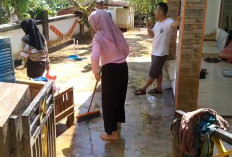 Dipicu Banjir Bandang, Longsor Terjang 6 Rumah di Kadipaten, Seorang Warga Terseret Material Lumpur 