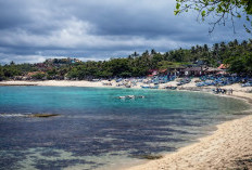 5 Alasan Mengapa Pantai Rancabuaya Wajib Masuk Bucket List Liburan Anda