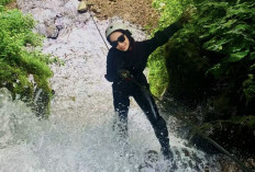 Bukan Sekadar Nongkrong, Canyoneering Jadi Cara Gen-Z Uji Adrenalin di Tengah Alam