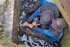 Diduga Ulah Oknum Warga, Jalan SL. Tobing Kerap Tergenang, Saluran Crossing Drainase Diduga Sengaja Disumbat