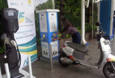 Suka Duka Ekosistem Motor Listrik : Battery Swap atau Charging Rumah?