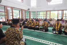 Puluhan Warga Ciamis Umroh Bersama Elqoshwa Prima Wisata, Umroh Selama 10 Hari Hanya Bayar Rp 24 Juta 