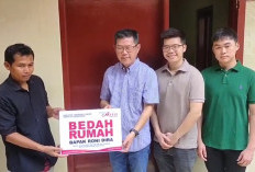 Plaza Asia Bedah Rumah Warga, 15 Tahun Tak Layak Huni Kini Rumah Milik Roni Sudah Berdiri Kokoh