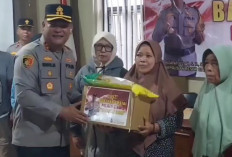 Polres Ciamis Salurkan Bantuan Untuk Korban Pergerakan Tanah, Warga Minta Direlokasi ke Tempat Aman