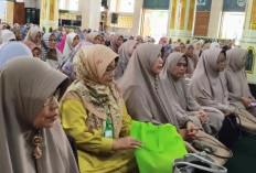 Warga Antusias Ikuti Tabligh Akbar Sambut Bulan Rajab, Para Jemaah Dapat Ilmu dan Kitab Suci Al-Qur'an 