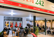 Perpaduan Minuman Tradisional dan Kuliner Beragam Jadi Daya Tarik Cafe Tiam Tasikmalaya