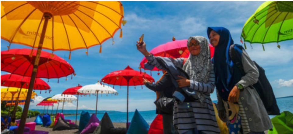 Kecantikan Pantai Syariah, Lengkapi Wisata Halal di Banyuwangi!