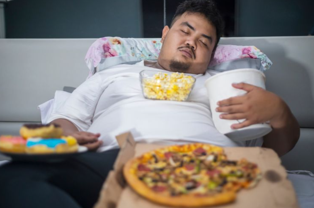 Ternyata inilah 5 Alasan Kenapa Makan Malam Bikin Perut Buncit