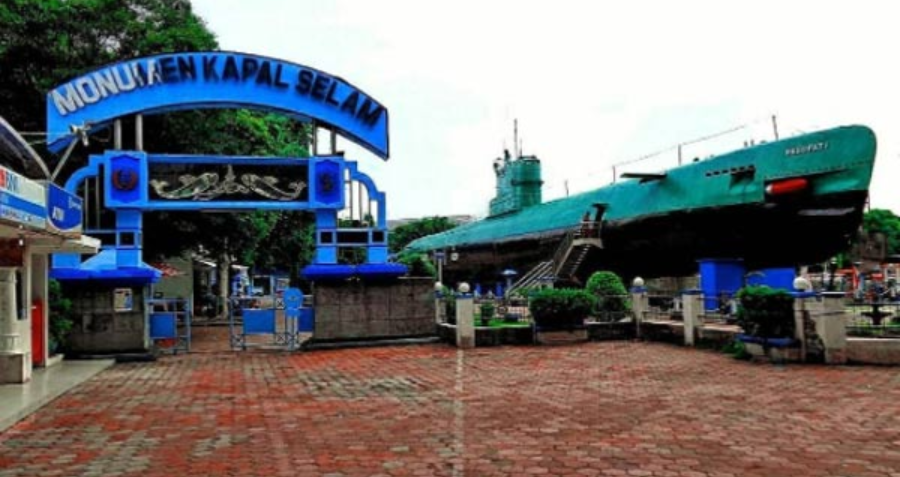 Monumen Kapal Selam Surabaya: Tempat Wisata Unik dan Edukatif!
