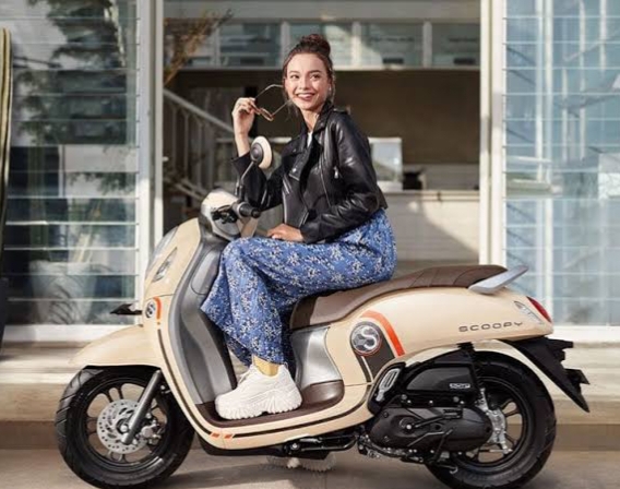 Mengapa Honda Scoopy Cocok Untuk Harian Kawula Muda