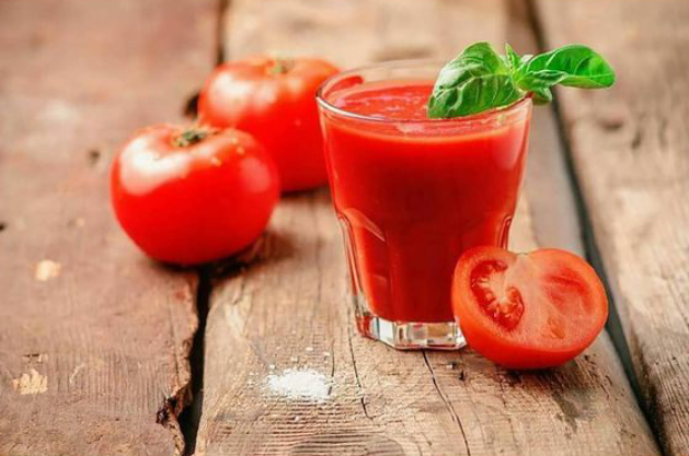 Jus Tomat Rumahan: Resep Sederhana untuk Menikmati Manfaat Buah Segar